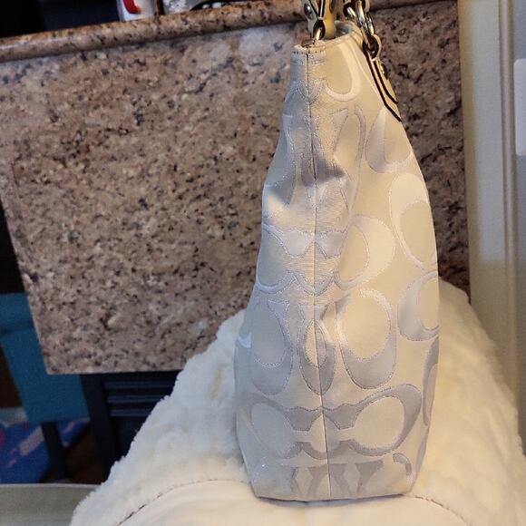 Coach Cream Shoulder Bag with Monogram and Gold Hardware D1120-16289 - Picture 8 of 15